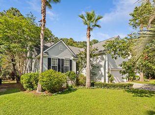 1927 Palmetto Isle Dr, Mount Pleasant, SC 29466