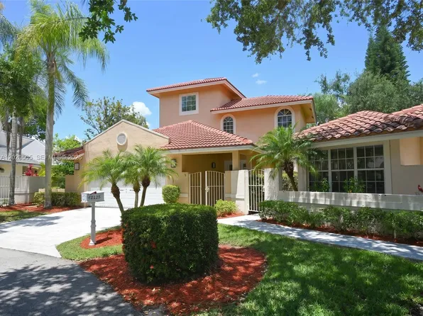 2125 Harbor Way, Fort Lauderdale, FL 33326