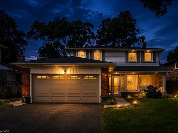 381 Clarksville Ct, Mississauga, ON L5A 1G7