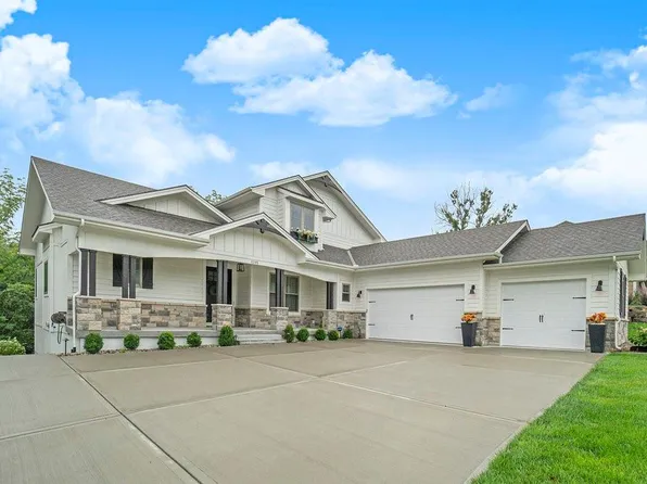 1191 Linden Rd, Liberty, MO 64068