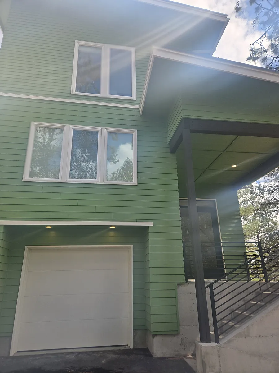 Photo 1 of 11 - 1844 SW Knoll Ave #2-D - Bend, OR Primary Photo - 1844 SW Knoll Ave #2-D