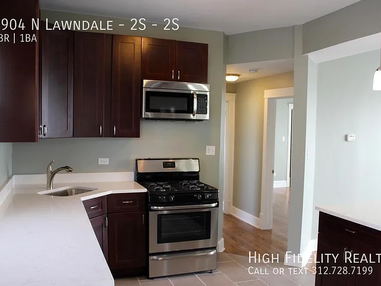 1904 N Lawndale Ave #2S — Photo 3