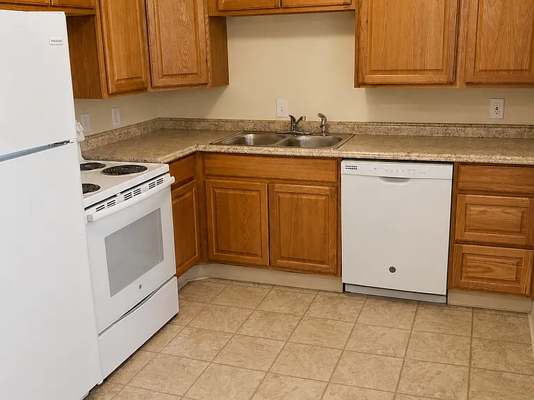 150 Laurel St #3 — Photo 9