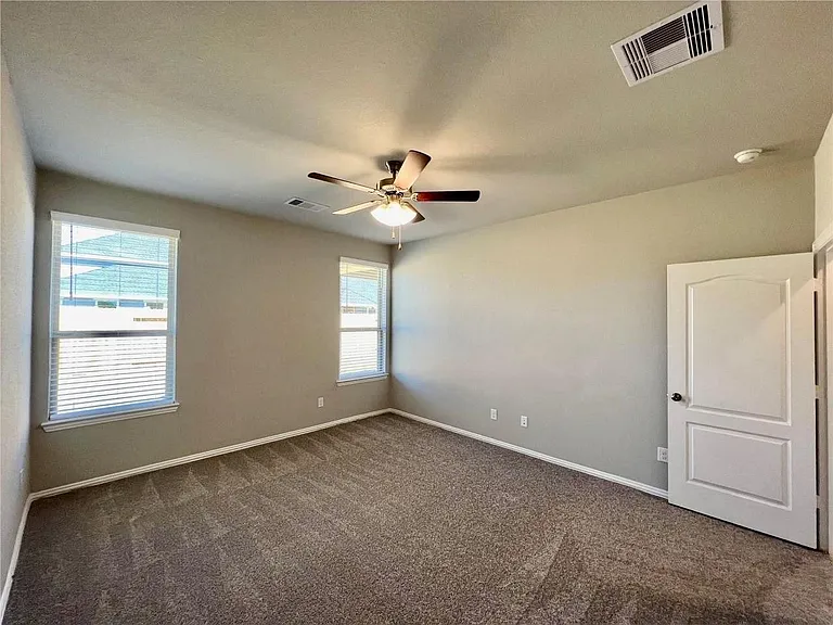 31418 Horseshoe Meadow Bnd — Photo 10