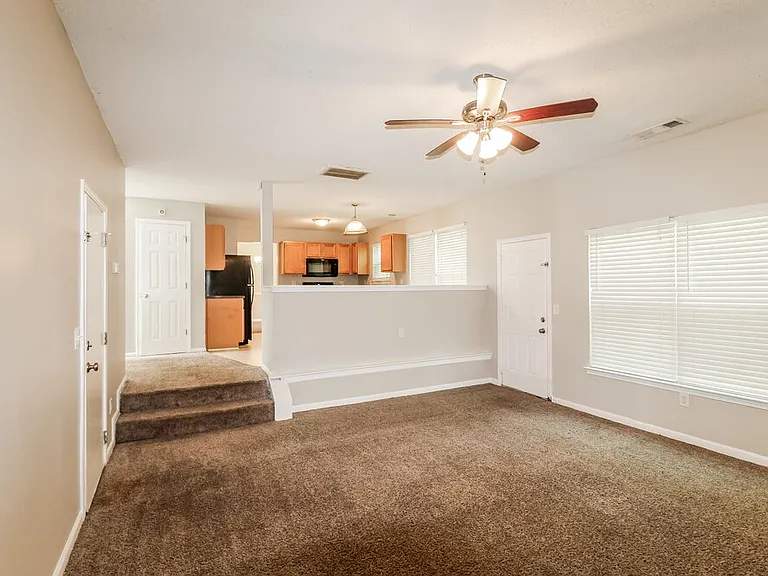 429 Grier Dr — Photo 5