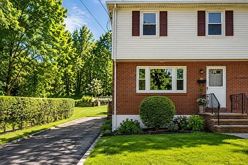 44 Mill St #44 Photo 1