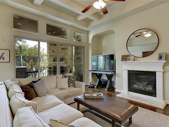 5th image of 205 Coopers Crown Ln