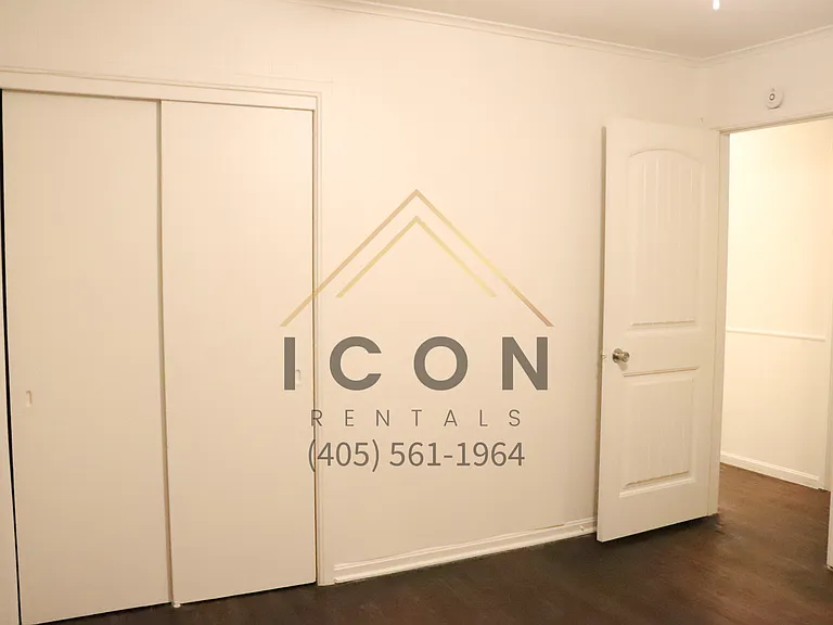 1108 W Warren St — Photo 11