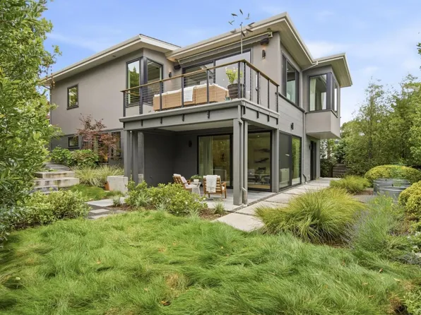 69 Hilltop Dr, San Carlos, CA 94070