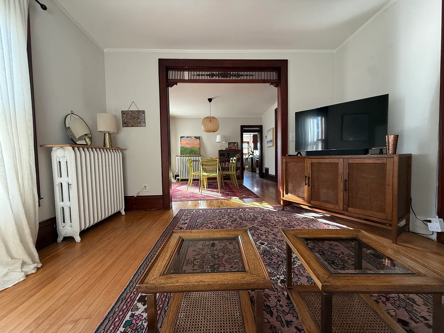 3 bed, 1300 sqft, $2,600 — Photo 4