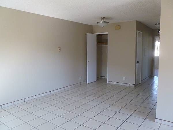 Living/dining room