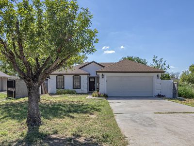 8715 Puerto Amarante, Laredo, TX, 78045