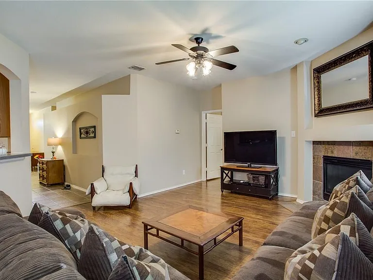 2808 Cypress Point Dr — Photo 13