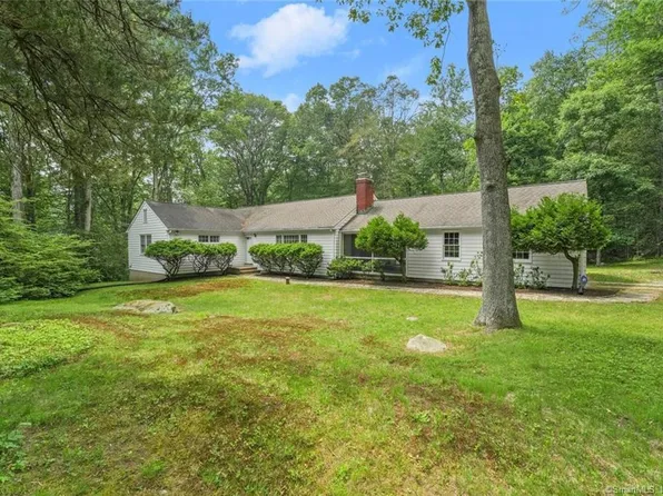 90 Saint Johns Road, Wilton, CT 06897