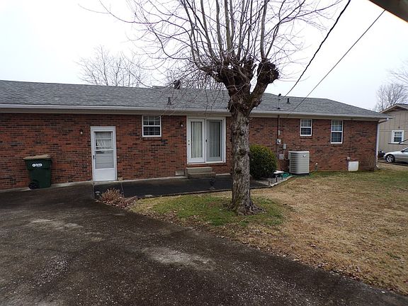 2nd image of 973 Arrowhead Dr