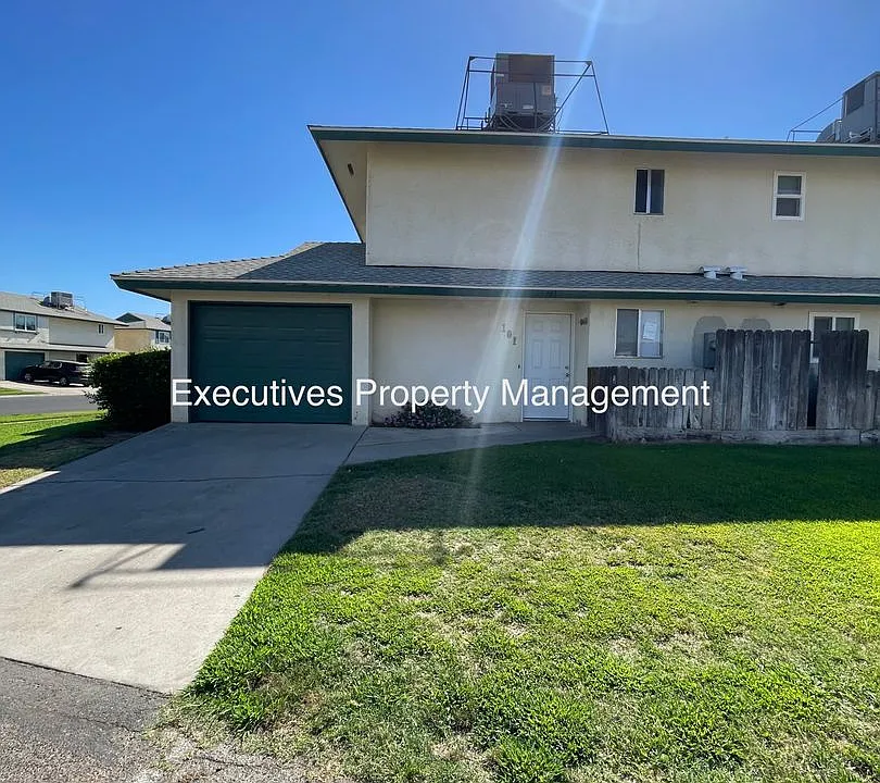 4909 N Winery Cir #101