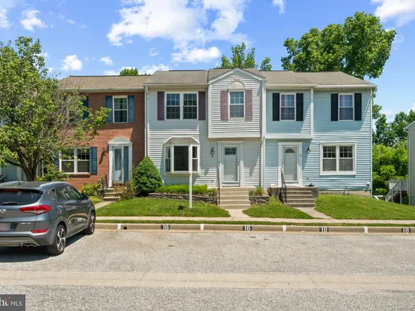 16 Hardwood Dr, Rosedale, MD 21237