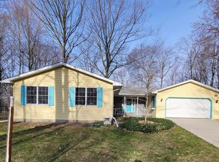 3231 W Navaho Trl, Hemlock, MI 48626