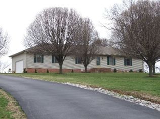 645 Billy Goat Hill Rd, Hopkinsville, KY 42240