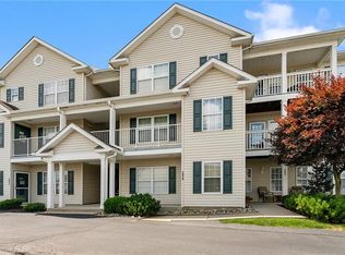 3102 Lenox Dr, Bethel Park, PA 15102
