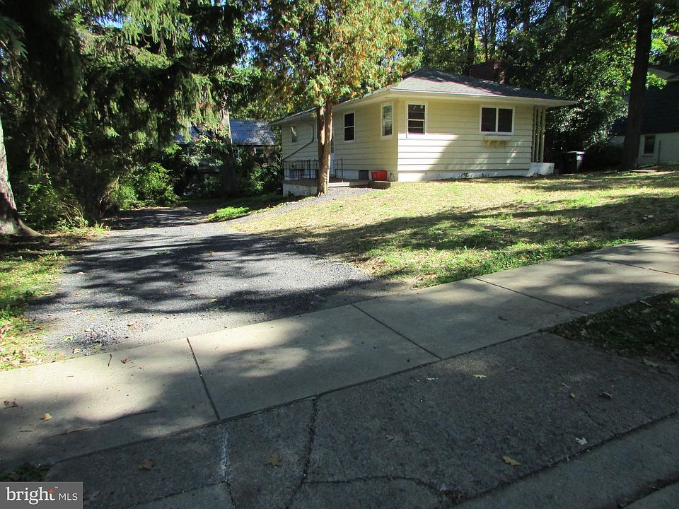 1st image of 935 Taylor St