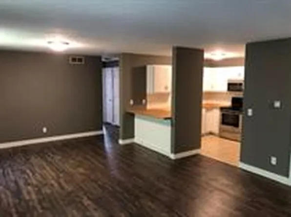 122 Burke Ave, Holland, MI