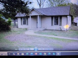 3222 SE Indiana Ave, Topeka, KS 66605