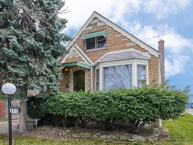 1st image of 8012 S Winchester Ave