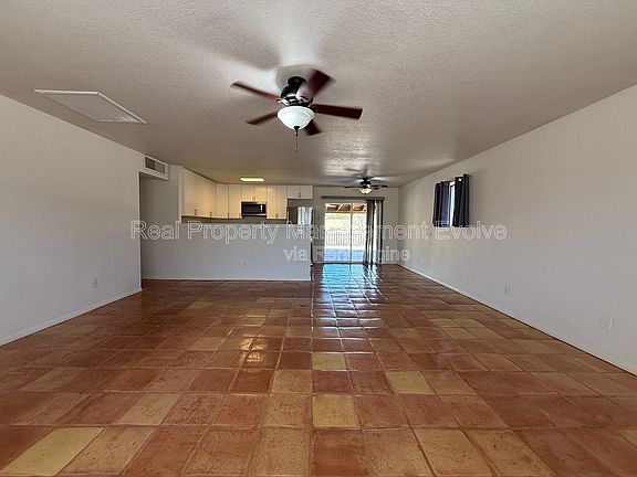 5th image of 6410 E Dixileta Dr