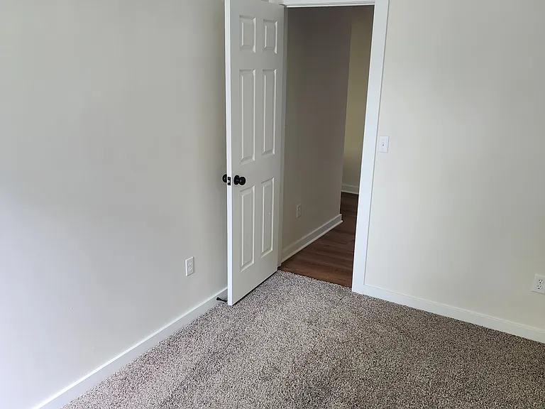 609 Main St #2 — Photo 15
