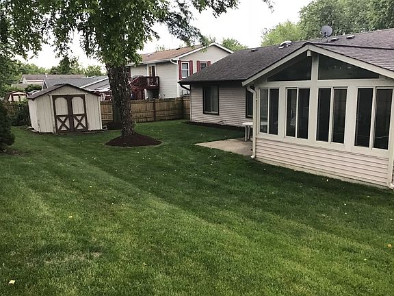 3rd image of 181 Ivy Ln