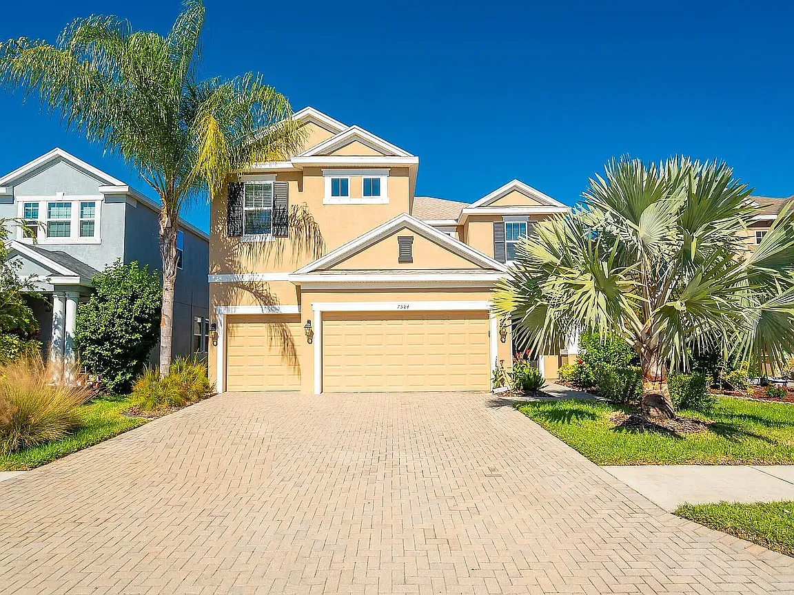 5 bed, 3247 sqft, $4,500 — Photo 1