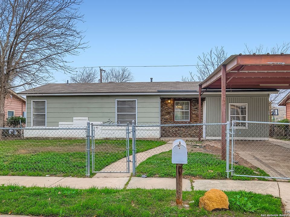 1st image of 922 Deely Pl