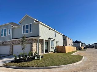2202 Via Isa Ln, Houston, TX 77051