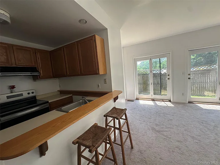165 Ulster Ave #8 — Photo 30