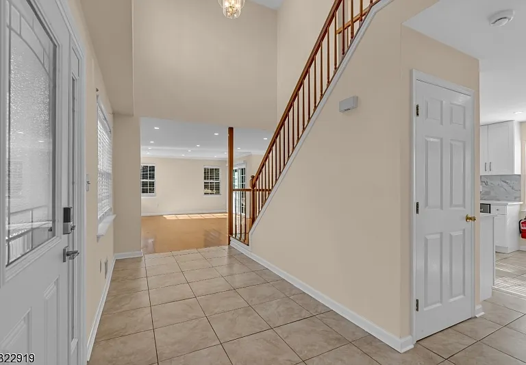 71 Nostrand Rd — Photo 3