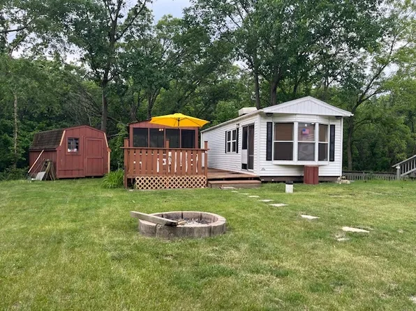 2795 E 28th Rd Lot 83, Seneca, IL 61360