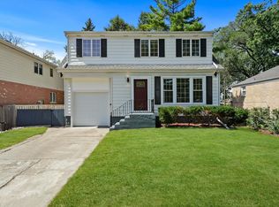 9222 S 54th Ave, Oak Lawn, IL 60453
