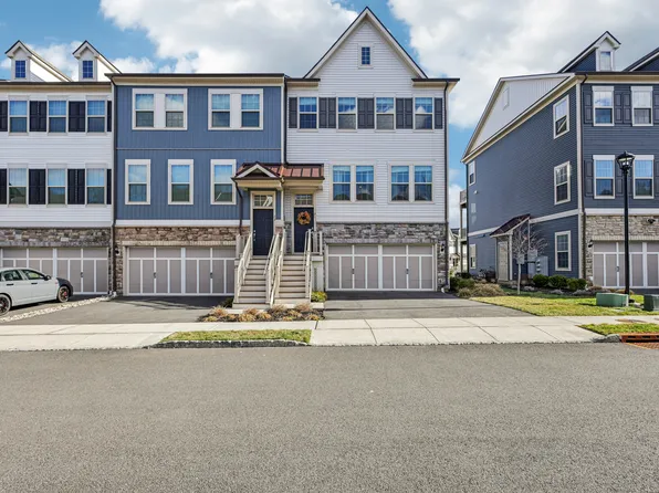 21 Dahlia Dr, Warren, NJ 07059