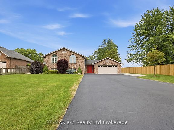 2nd image of 6744 Hacienda Rd
