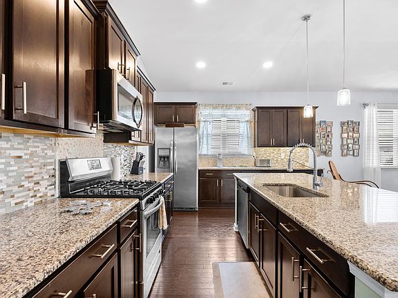 5th image of 280 Ocean Commons Dr.