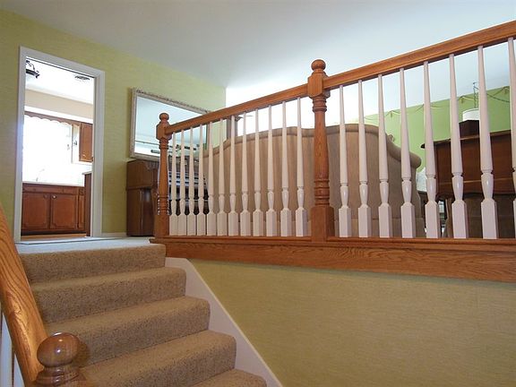 4th image of 1620 Wildwood St