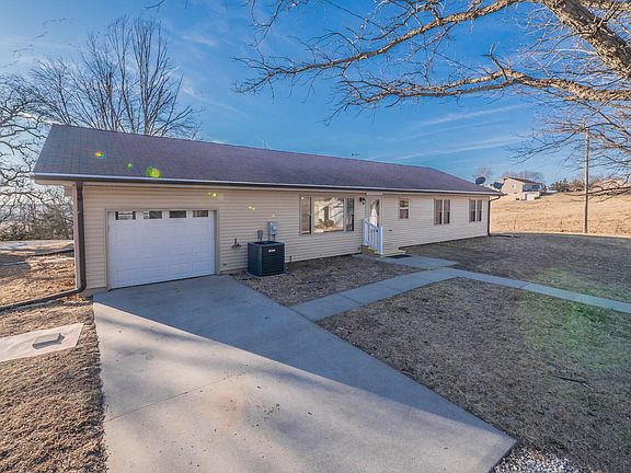 5th image of 26992 Katydid Rd