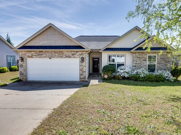 1024 Blythwood Dr, Piedmont, SC 29673