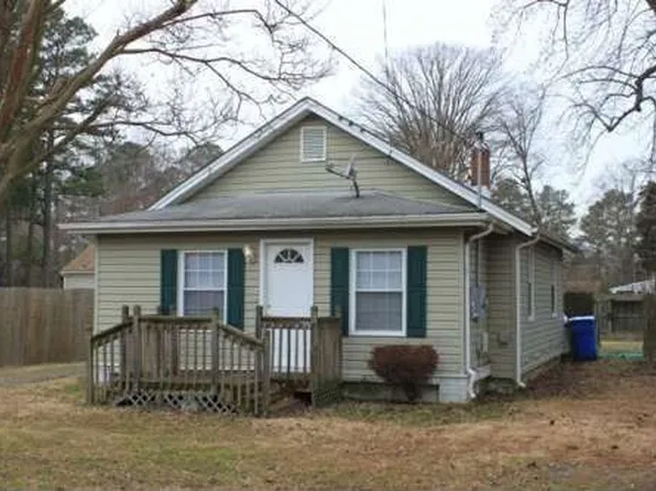 730 Osborn Ave, Chesapeake, VA 23325