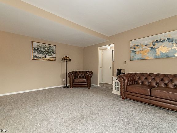 5th image of 19201 Van Aken Blvd APT 313