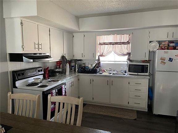 3rd image of 1800-1802 N 77th St