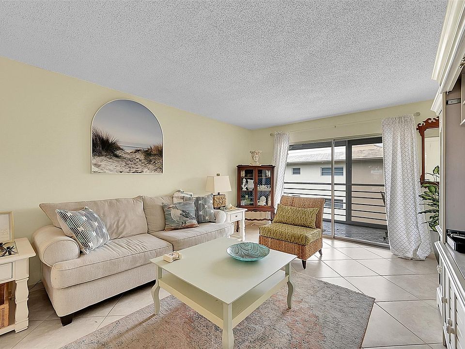 1st image of 2903 Victoria Circle #A4