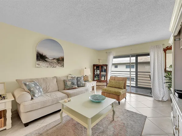2903 Victoria Circle #A4, Coconut Creek, FL 33066