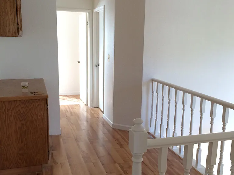 104 Harris Cir — Photo 4
